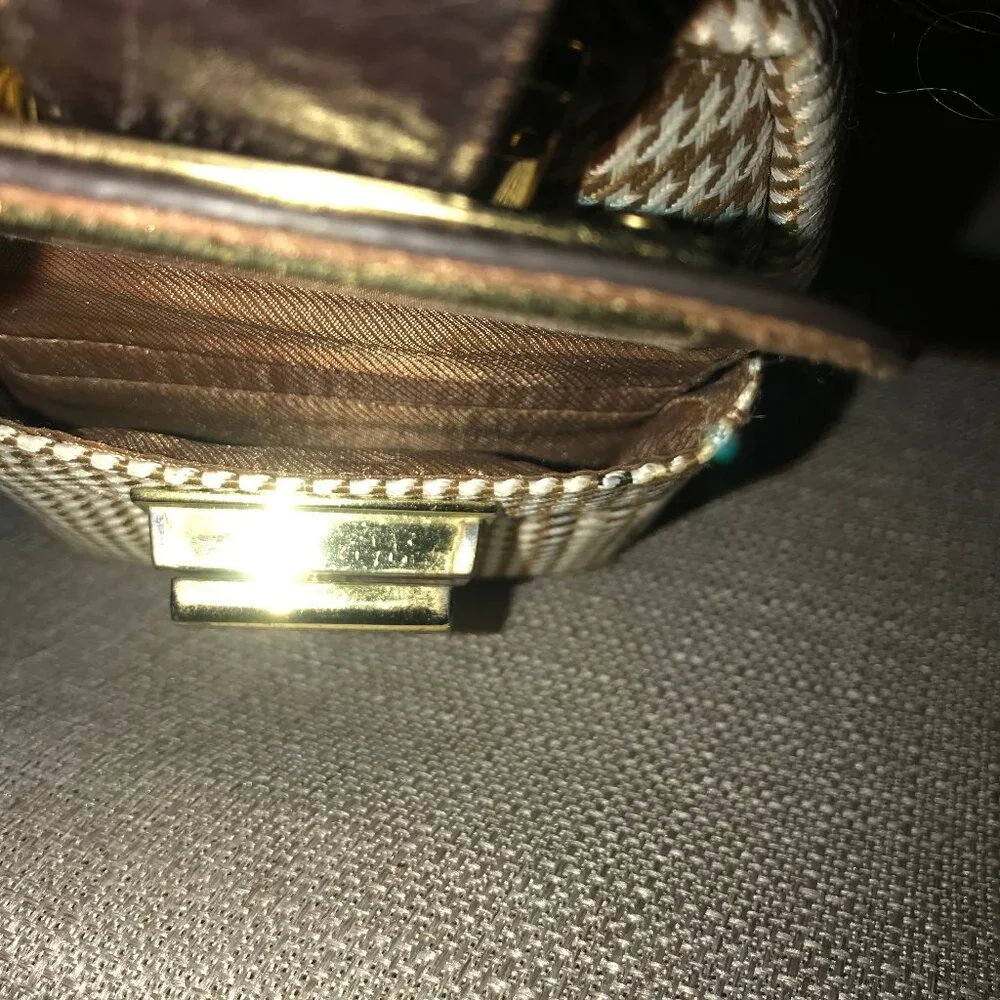 Lauren Ralph Lauren Houndstooth Barrel Bag - Picture 13 of 16